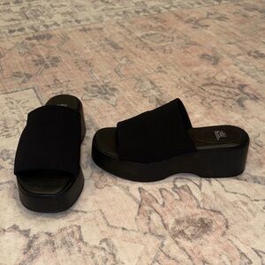 New - Target platform slide